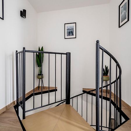 Naomi & Sophia Apartman บูดาเปสต์ ภายนอก รูปภาพ