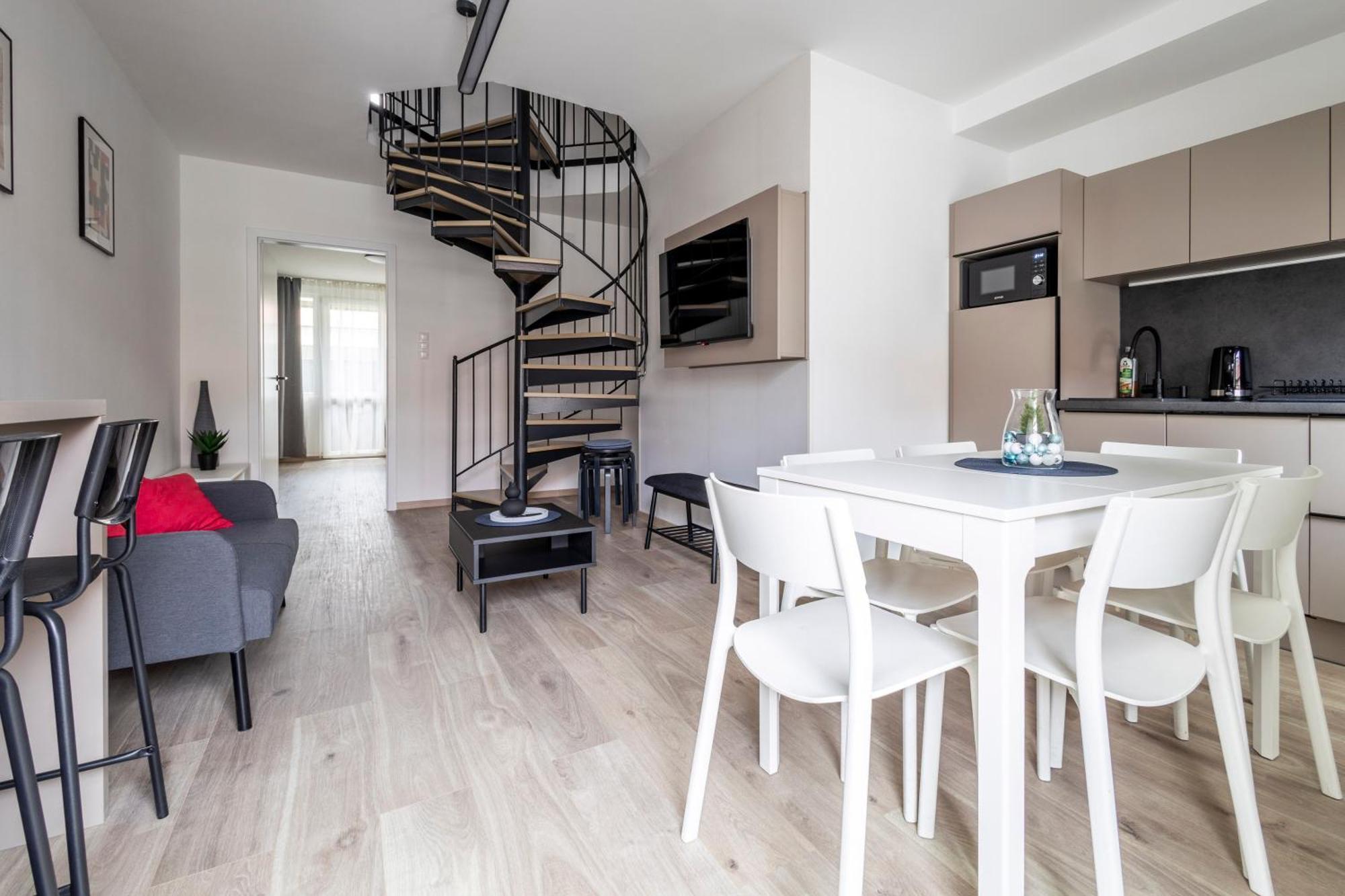 Naomi & Sophia Apartman บูดาเปสต์ ภายนอก รูปภาพ